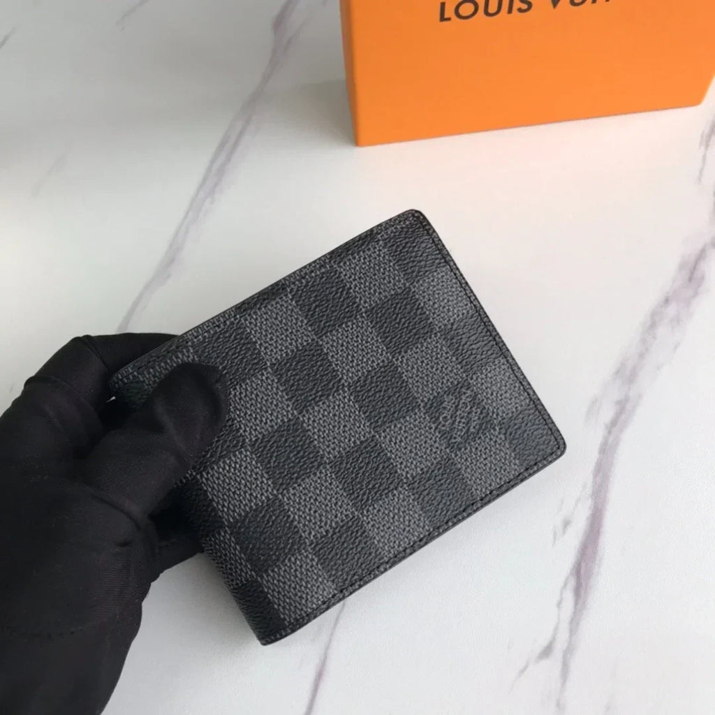 Louis Vuitton Amerigo Taiga Leather Bifold Wallet M62045 for Men
